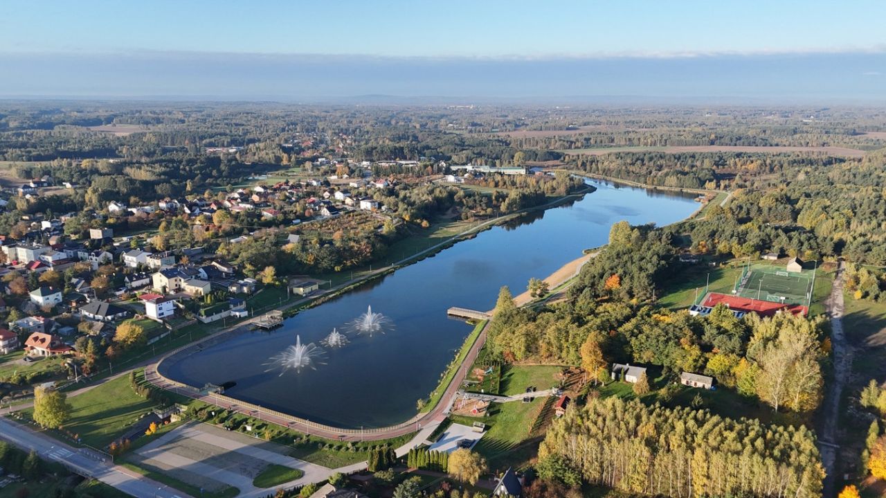 dom wolnostojący, 8 pokoi Lipienice Lipienice Dolne. Zdjęcie 7