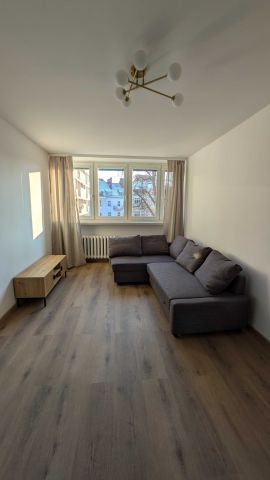 Mieszkanie 3-pokojowe Wrocław Stare Miasto, ul. Zaporoska. Zdjęcie 1