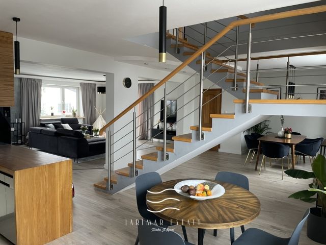 dom wolnostojący, 15 pokoi Warszawa Targówek, ul. Wolbromska. Zdjęcie 2