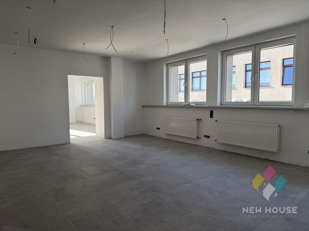 Biuro Olsztyn Podgrodzie, al. Aleja Obrońców Tobruku. Zdjęcie 5