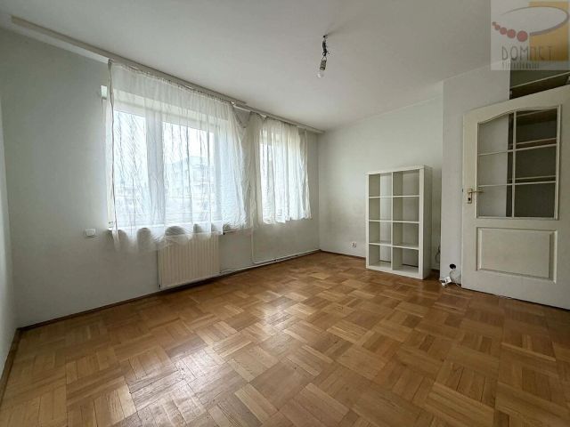 dom szeregowy, 7 pokoi Brwinów. Zdjęcie 13