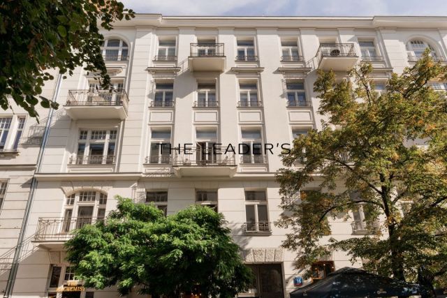 Mieszkanie 3-pokojowe Warszawa Śródmieście, ul. Poznańska. Zdjęcie 1