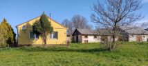 dom wolnostojący, 3 pokoje Majdan Surhowski. Zdjęcie 2