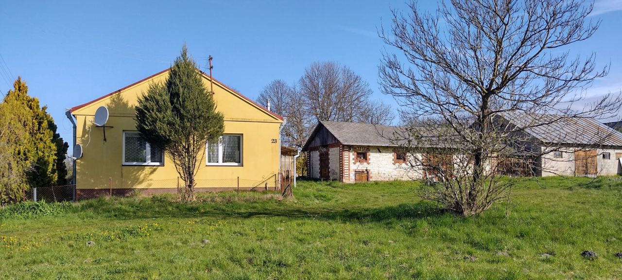 dom wolnostojący, 3 pokoje Majdan Surhowski. Zdjęcie 3