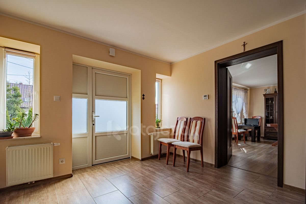 dom wolnostojący, 5 pokoi Kłodawa. Zdjęcie 16