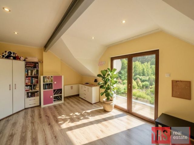 dom wolnostojący, 10 pokoi Dychów. Zdjęcie 15