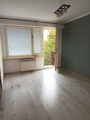 Mieszkanie 3-pokojowe Żychlin, os. Romualda Traugutta. Zdjęcie 1