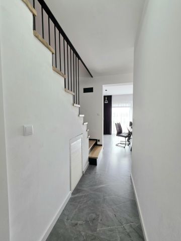 dom szeregowy, 4 pokoje Kębłowo, ul. Husarska. Zdjęcie 11