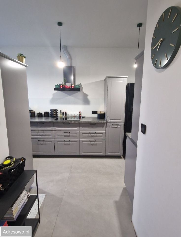 bliźniak, 4 pokoje Jachranka. Zdjęcie 6