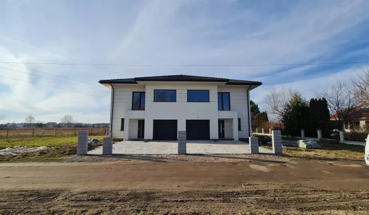 bliźniak, 5 pokoi Chylice