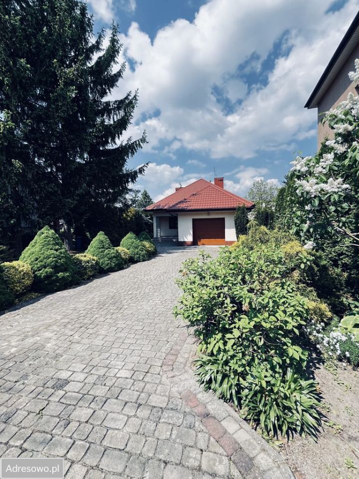 dom wolnostojący, 5 pokoi Piastów, ul. Marii Konopnickiej. Zdjęcie 1