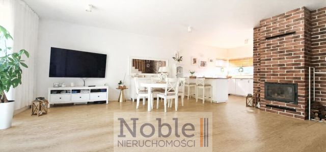 bliźniak, 5 pokoi Bolszewo, ul. Pogodna. Zdjęcie 1