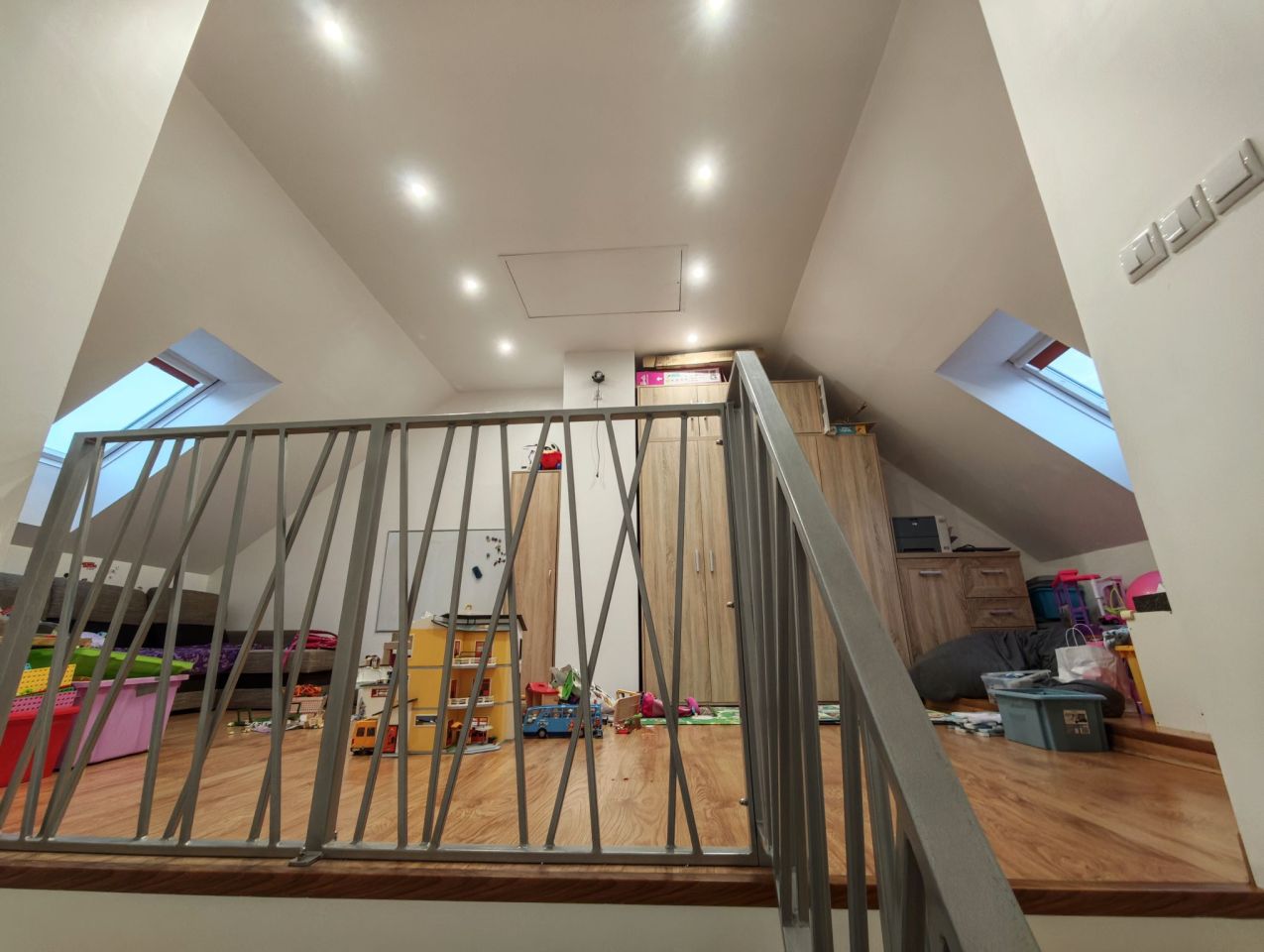 dom szeregowy, 5 pokoi Pruszków, ul. Marii Skłodowskiej-Curie. Zdjęcie 4