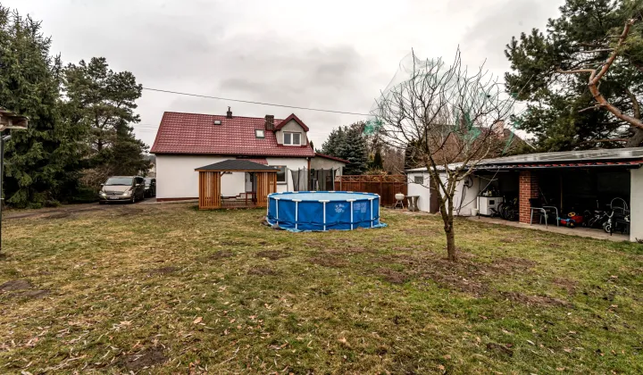 dom wolnostojący, 7 pokoi Stradów