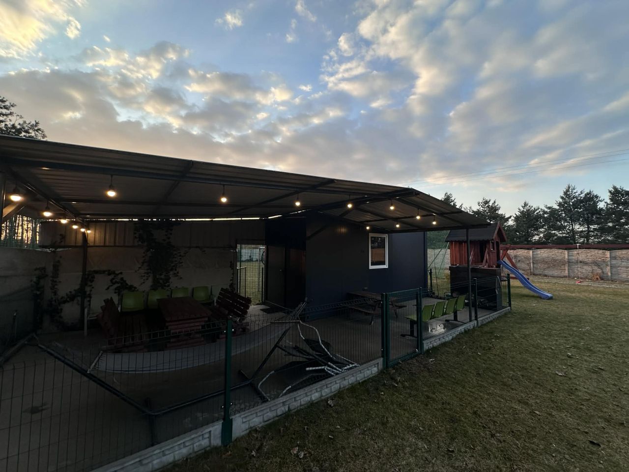 dom wolnostojący, 5 pokoi Chylin. Zdjęcie 4