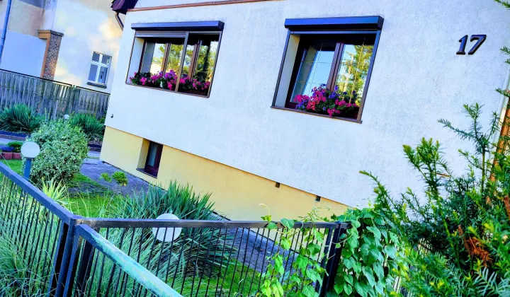 dom wolnostojący, 3 pokoje Szczecin Dąbie, ul. Portowa