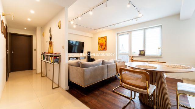 Mieszkanie 3-pokojowe Wieliczka, os. Adama Asnyka. Zdjęcie 1