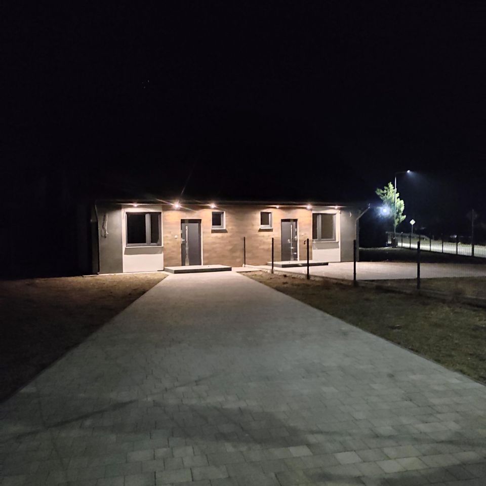 bliźniak, 4 pokoje Karbowo, Liliowa 2. Zdjęcie 3