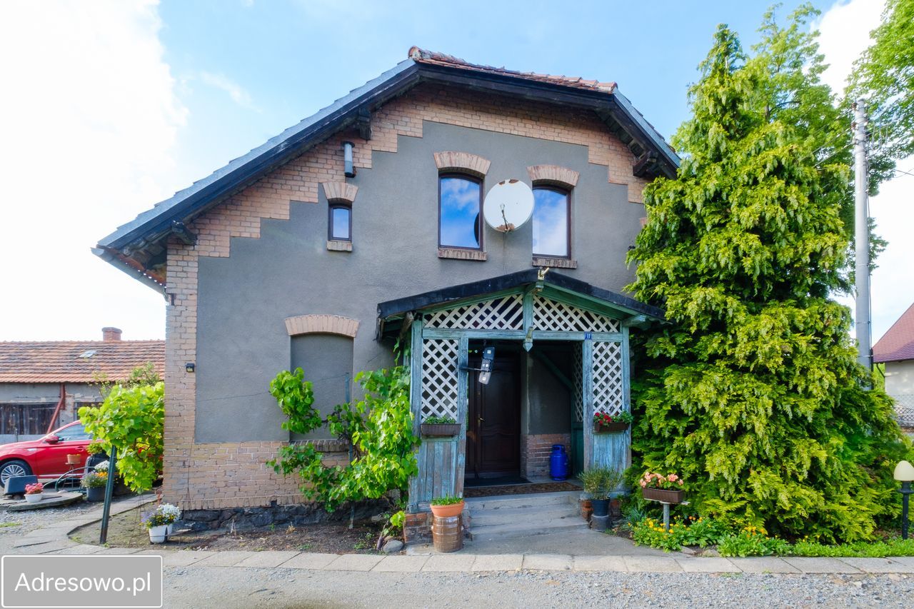 dom wolnostojący, 8 pokoi Kobylin, ul. Kolejowa. Zdjęcie 1