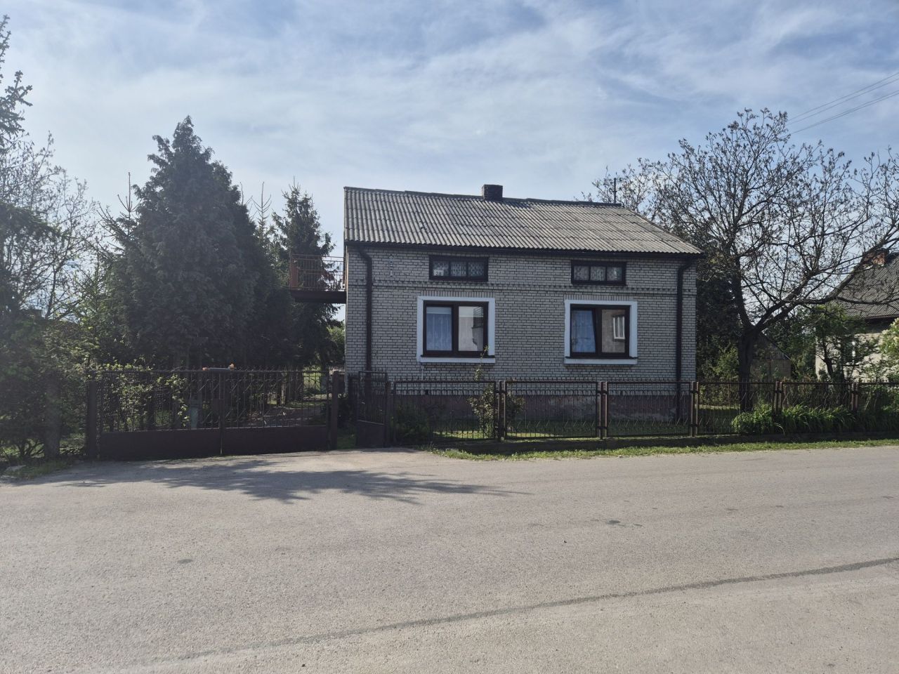 dom wolnostojący, 2 pokoje Brzustowiec