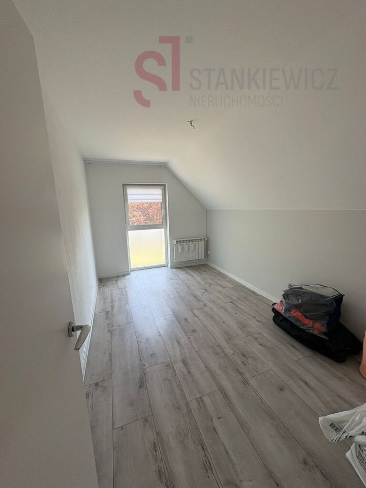 bliźniak, 4 pokoje Lipno. Zdjęcie 8