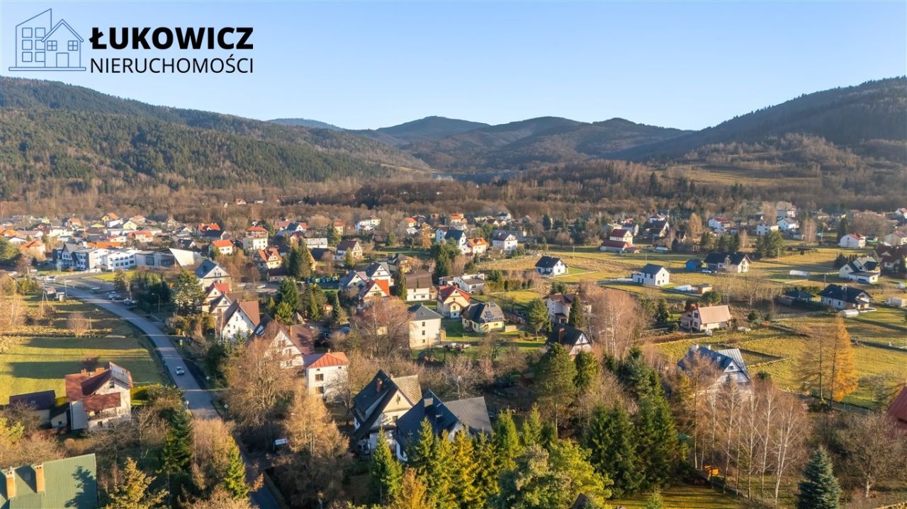 dom wolnostojący, 15 pokoi Jeleśnia. Zdjęcie 4