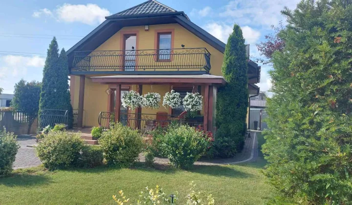 dom wolnostojący, 5 pokoi Makowiec, ul. Radomska