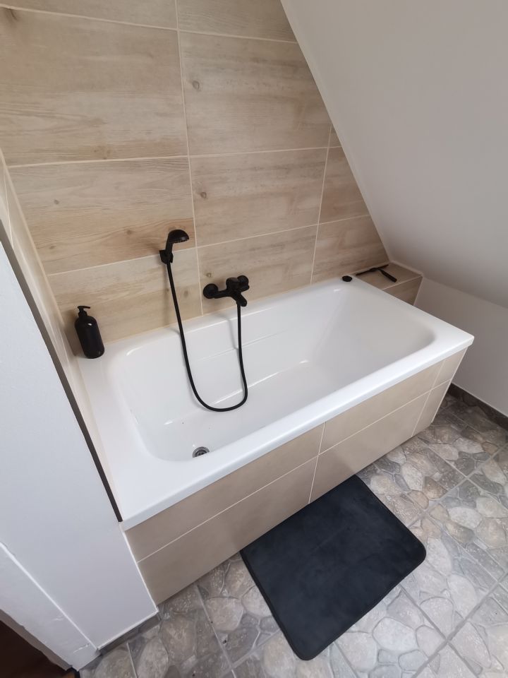 Mieszkanie 3-pokojowe Dzierżoniów, ul. Ząbkowicka. Zdjęcie 3