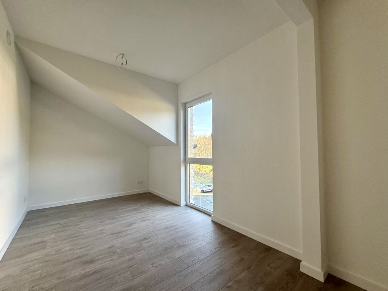 Mieszkanie 3-pokojowe Myślenice. Zdjęcie 7