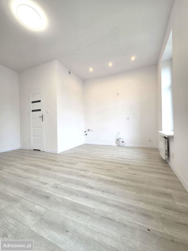 Mieszkanie 2-pokojowe Bytom Śródmieście, pl. Stefana Żeromskiego. Zdjęcie 4