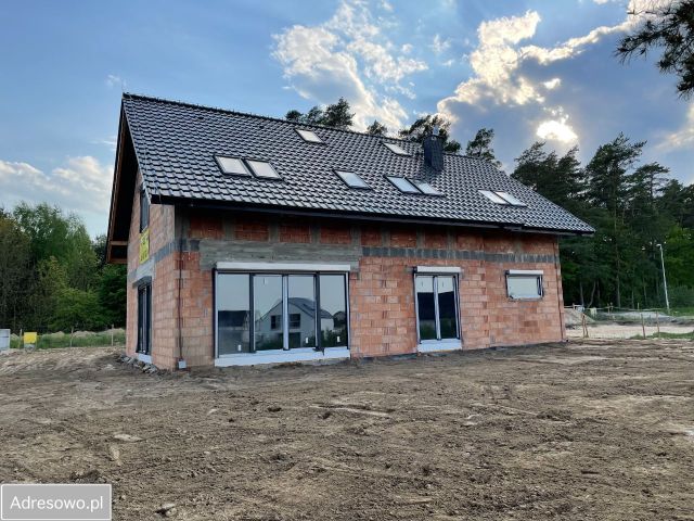 dom wolnostojący, 6 pokoi Kobylanka, ul. Jeziorna. Zdjęcie 1