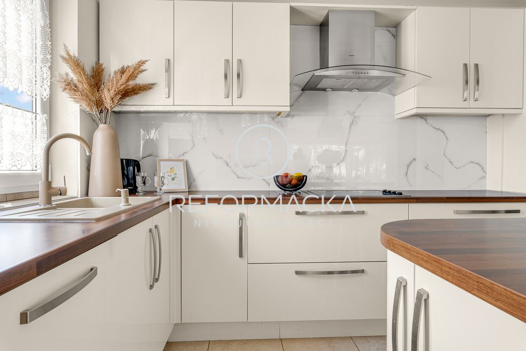 dom wolnostojący, 6 pokoi Wysoka Głogowska. Zdjęcie 3