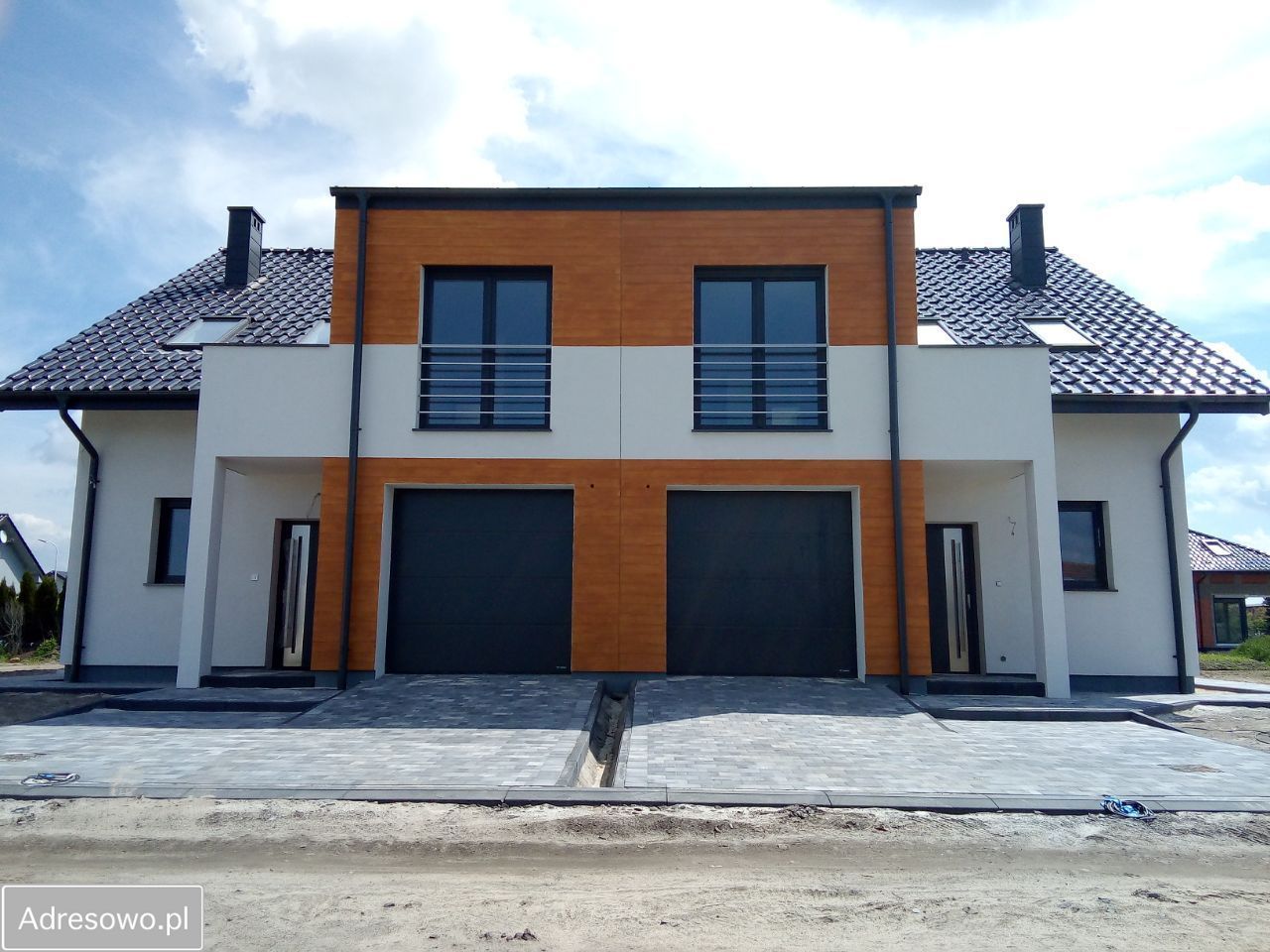 bliźniak, 4 pokoje Ligota Zamecka. Zdjęcie 1