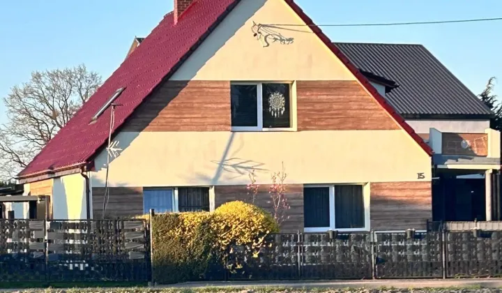 dom wolnostojący, 4 pokoje Reblino, ul. Długa