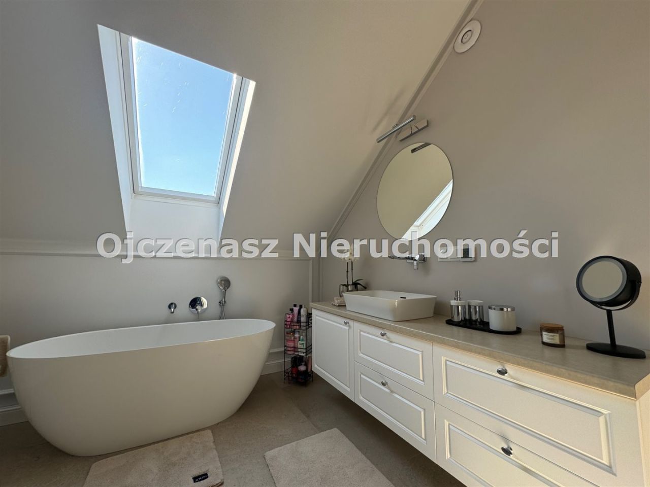 dom wolnostojący, 5 pokoi Niemcz. Zdjęcie 16