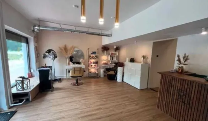 Lokal Katowice os. Tysiąclecia, ul. Ułańska