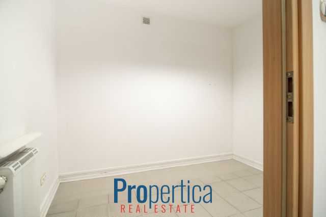 Lokal Płock, ul. Kolegialna. Zdjęcie 20