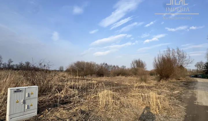 Działka inwestycyjna Skowarcz