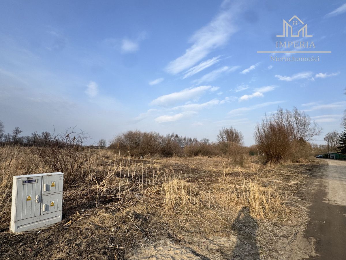 Działka inwestycyjna Skowarcz. Zdjęcie 1