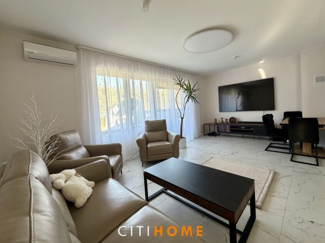 bliźniak, 5 pokoi Sobienie Biskupie. Zdjęcie 1