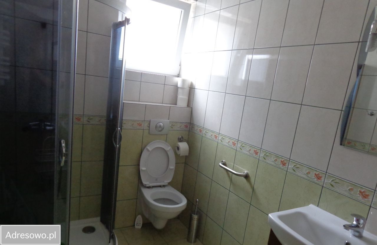 bliźniak, 8 pokoi Łazy. Zdjęcie 10