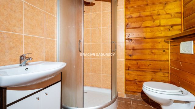 dom wolnostojący, 5 pokoi Brzyna. Zdjęcie 32