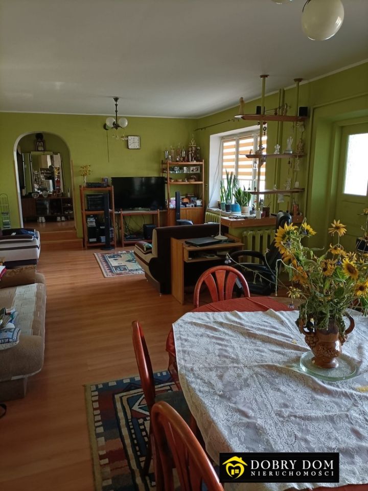 dom wolnostojący, 5 pokoi Poświętne. Zdjęcie 2