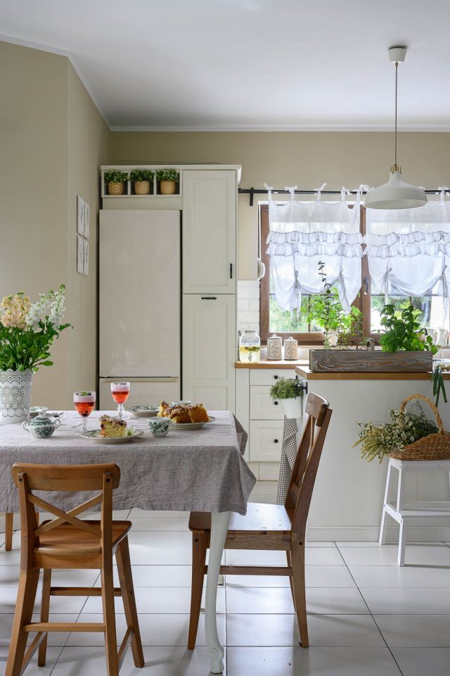 dom wolnostojący, 4 pokoje Tworzyjanów. Zdjęcie 5