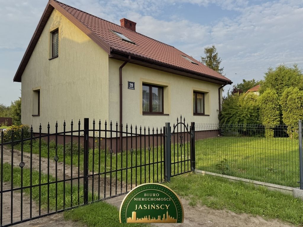 dom wolnostojący, 2 pokoje Ciechanów, ul. Kwiatowa. Zdjęcie 9