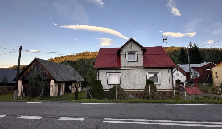 dom wolnostojący Krzyżowa