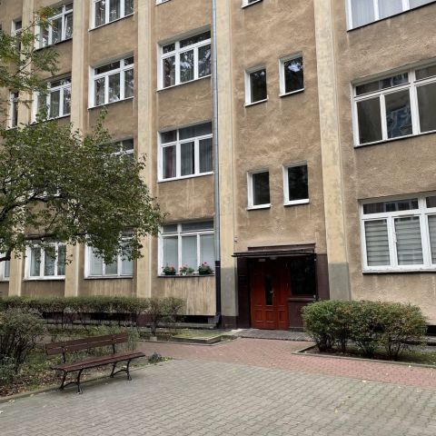 Mieszkanie 3-pokojowe Warszawa Ochota, ul. Juliana Ursyna Niemcewicza. Zdjęcie 1