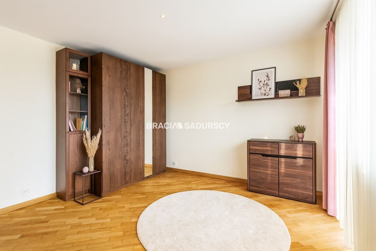 Mieszkanie 4-pokojowe Kraków Dębniki, ul. Kobierzyńska. Zdjęcie 7