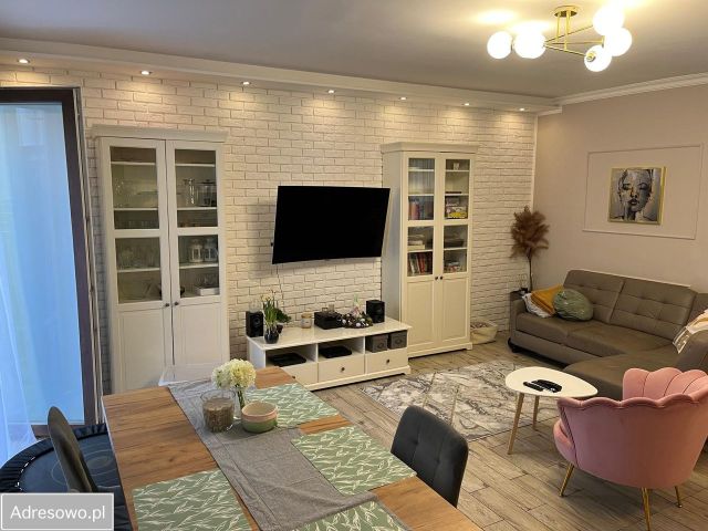 Mieszkanie 4-pokojowe Toruń Bydgoskie Przedmieście, ul. Juliana Fałata. Zdjęcie 1