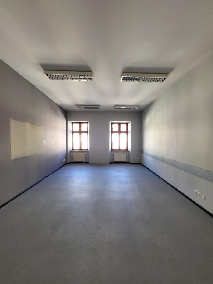 Lokal Rzeszów Śródmieście, rynek Rynek. Zdjęcie 2